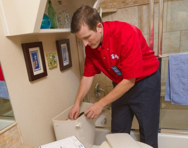 How to Clean Your Toilet Tank